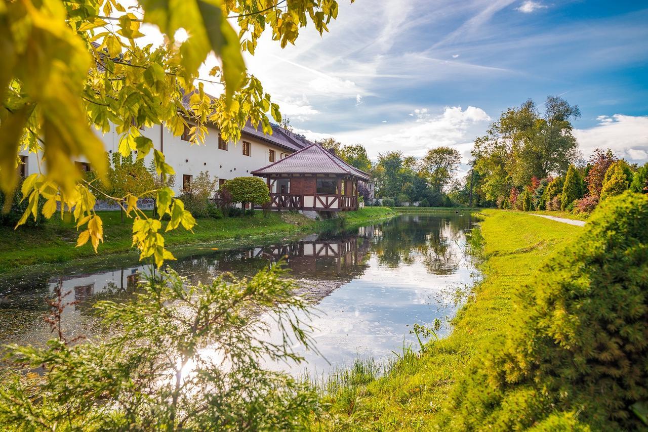 Hotel Karczyce Kültér fotó